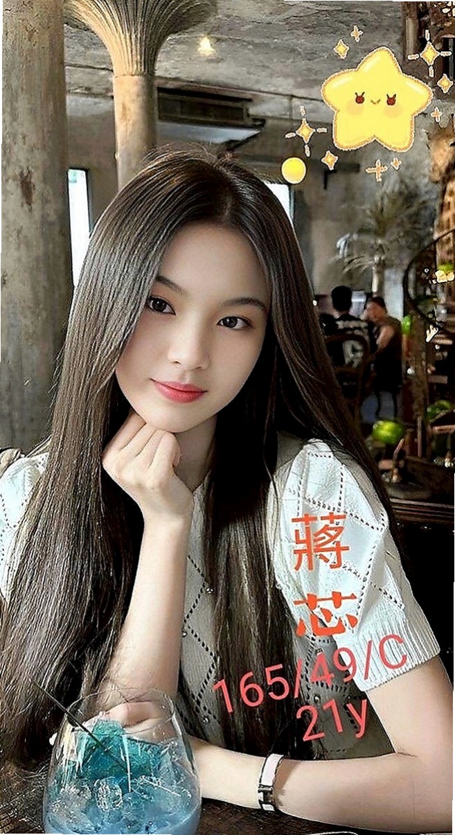 林園外約按摩：家銘 |小模兼職|166cm|47kg|D罩杯|21歲|很溫柔好相處 有女友fu ，客人說很敏感，水多多   可以舔蛋蛋 LG 舔全身，是一個喜歡愛愛的女生